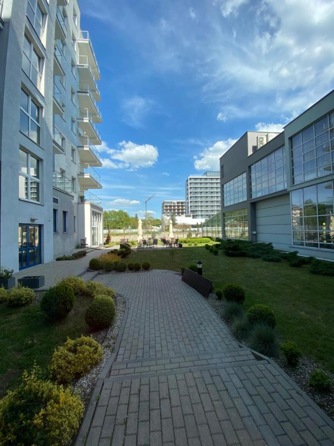 Apartament Prywatny Salon Z Aneksem Kuchennym I Sypialnia W Hotelu Diva Kołobrzeg Exterior foto