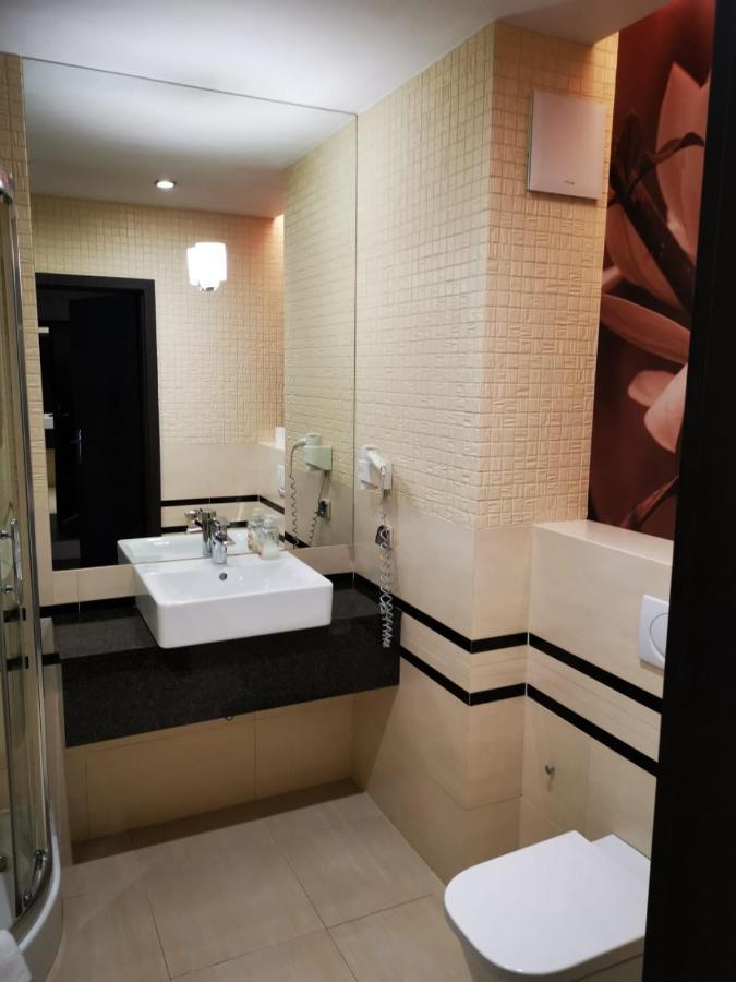 Apartament Prywatny Salon Z Aneksem Kuchennym I Sypialnia W Hotelu Diva Kołobrzeg Exterior foto